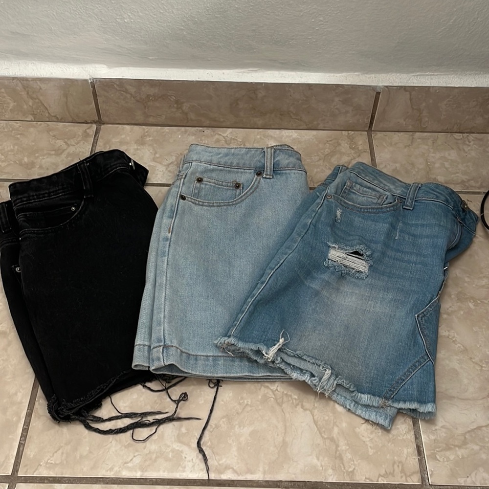 Mini shirts bundle Zara, Forever 21 Wax Jeans
